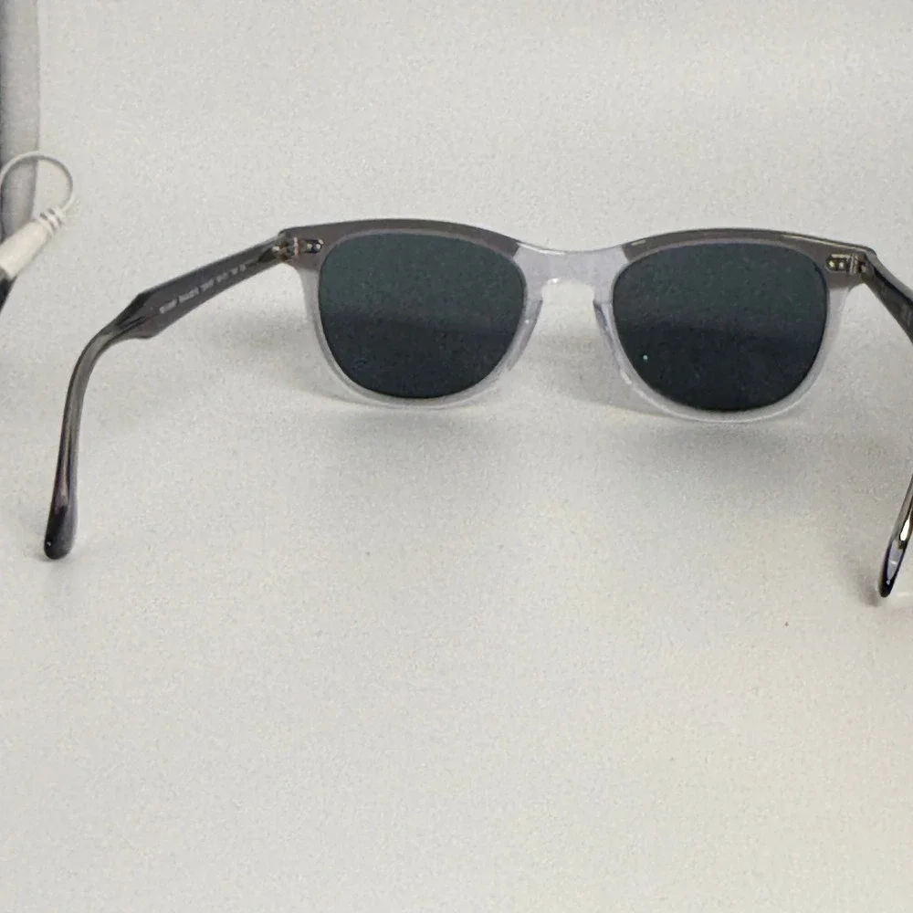 Ray-Ban ***please read***